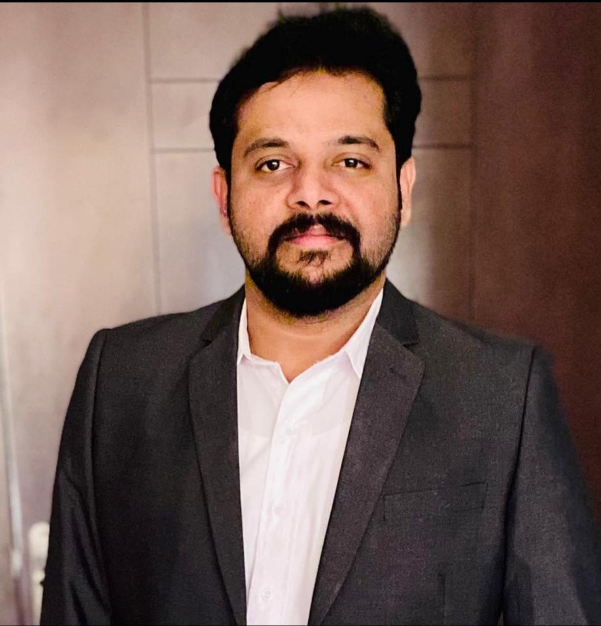 Dr. Fayaz